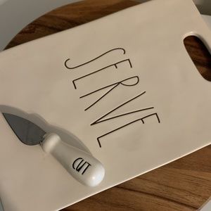 Rae Dunn "Serve" Platter with "Cut" knife